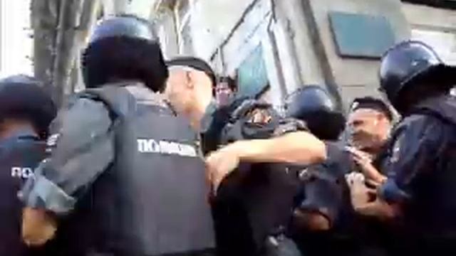 Триумфальная 31.07.2011 Ролик 08. Зачистка смотреть онлайн