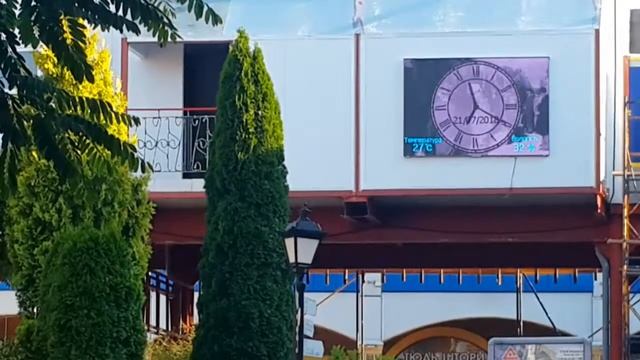 Відеогодинник зі звуком в ТРЦ Південний смотреть онлайн