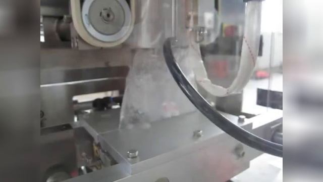 Автомат для дозирования и упаковки жидких продуктов в flow pack пакет подушка смотреть онлайн