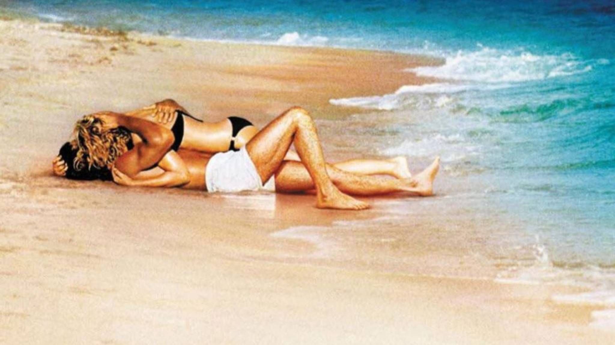 Унесенные (2002) / Swept Away смотреть онлайн