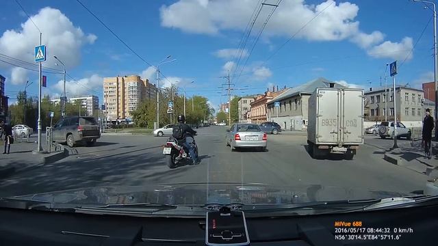 Красавчик на двухсотке смотреть онлайн