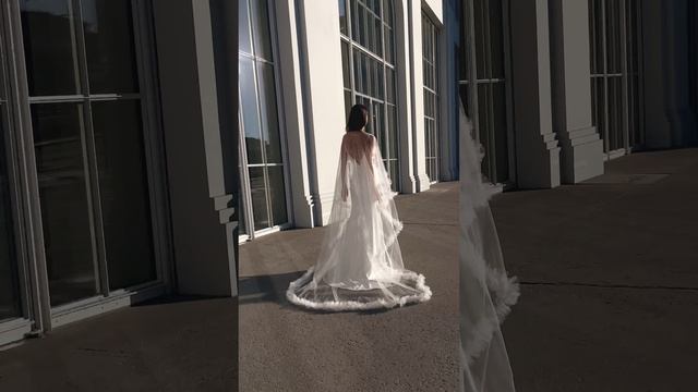 Кейп Таисия из коллекции «Sign» от бренда Anna Kuznetcova