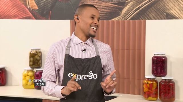 Recipe: Freshpak Junior Rooibos Naartjie and Strawberry Iced Tea (FRESHPAK) смотреть онлайн