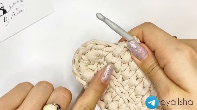 ПРЯМОУГОЛЬНАЯ КОРЗИНКАСВЯЗАНА ПО СТАНДАРТУ ДЛЯ ШКАФЧИКА В ВАННОЙ