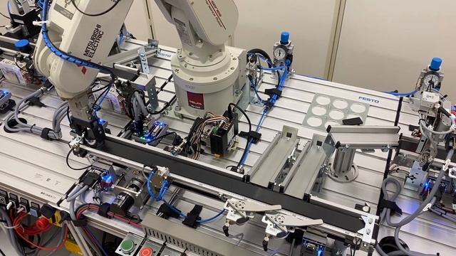 Festo MPS D With Robot And Conveyor 210325