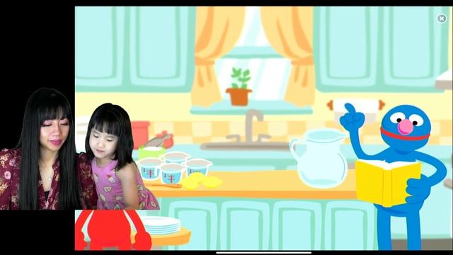Sesame Street Lemonade Stand Learning With Ella And Mommy | English And Spanish | Math And Numbers