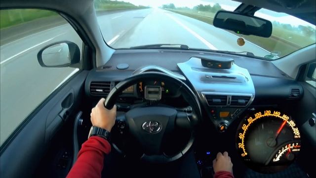 Toyota IQ - TOP SPEED On German Autobahn