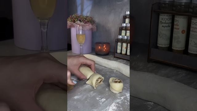 Ленивые синнабоны🔥 #рецепты #рецепт #еда #вкусно #food #кулинария смотреть онлайн