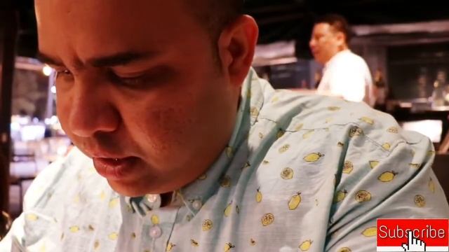 #tapas #Spain #patatasbravas #calamari Dinner tapas in Barcelona Spain смотреть онлайн