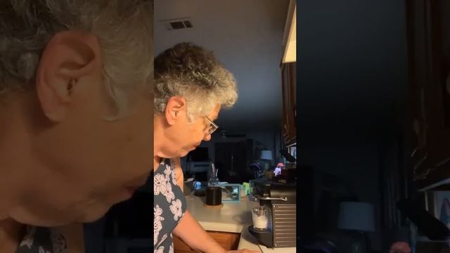 Whip that heavy cream! смотреть онлайн
