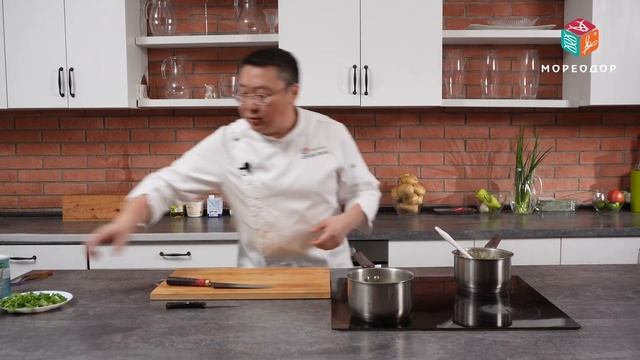 Луковый суп с форелью: пошаговый рецепт приготовления от шефа Сергея Лигая, секреты идеального вкуса смотреть онлайн