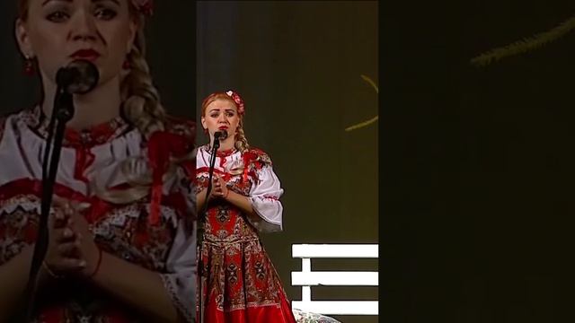 "ПЕРЕПЕЛКА". Ансамбль "Калина" в гостях у "Митрофановны". Запевает Оксана Солтанова. смотреть онлайн