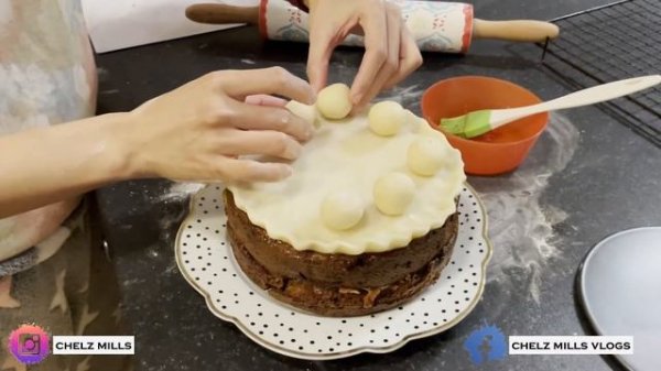 SIMNEL CAKE - EASTER CAKE || chelzvlogs