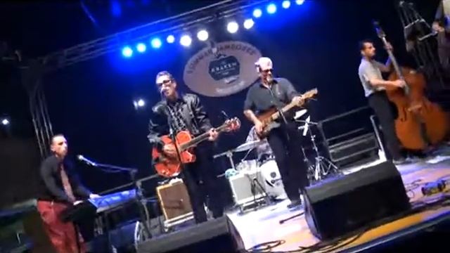 THE MILLION EURO QUARTET - PUT YOUR CAT CLOTHES ON смотреть онлайн