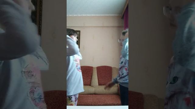 Танец,, под Катю Адушкину"Лимонад. 😍 смотреть онлайн