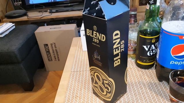 BLEND 285 BLENDED THAI WHISKY (4K)