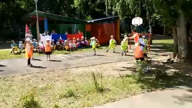 Дружеский матч между сборными командами девочек и мальчиков. смотреть онлайн