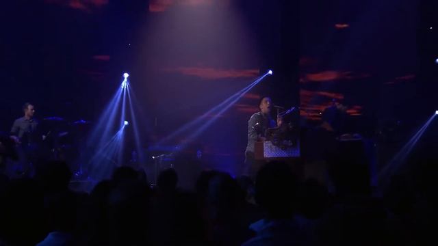 OneRepublic - Apologize (iTunes Festival 2012) смотреть онлайн