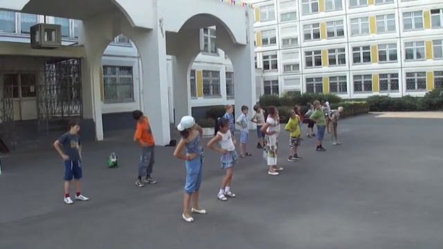 M4H00307 На зарядку становись смотреть онлайн