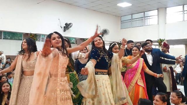 Groom Entry Dance | bride Sisters Vs Groom Siblings | 2022 #groomentry #shadidance #niharpatel7 смотреть онлайн
