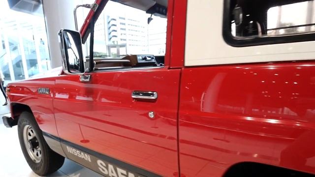 NISSAN SAFARI AD TURBO 161 和製ブロンコ ニッサンサファリ смотреть онлайн