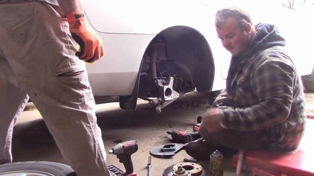 how to change a rear wheel bearing on a gm fwd car смотреть онлайн