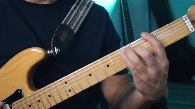 Connecting chords with scales can be easier than you think! смотреть онлайн