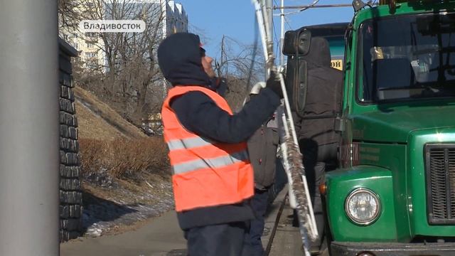 Владивосток примеряет на себя праздничное убранство смотреть онлайн