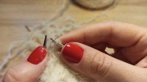 Варежки с анатомическим клином большого пальца спицами. Метод одновременного вязания сверху вниз.