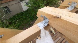 Крепление стропил на ломаной крыше