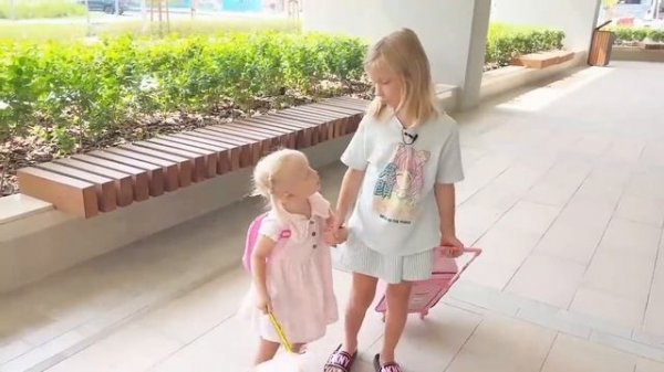 Ника учит животных в ЗООПАРКЕ с Софией Софунья Шалунья(Перезалив)