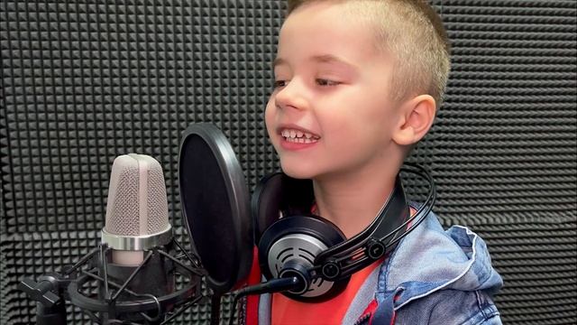 Эстрадная студия Курносики - У всех мама есть смотреть онлайн