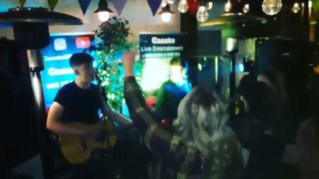 Caseto 2 piece band Live Gig short clip смотреть онлайн