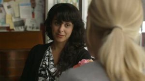 ENGLISH FILE Intermediate 4 edition - Episode 3. Old friends. 1. Jenny has coffee with a friend .