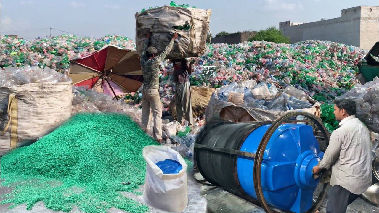 Изделия из переработанных пластиковых бутылок смотреть онлайн