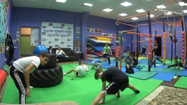 НаРодная ГимнАсТиКа 1073-1 в Клубе Воздушно-Силовой Атлетики. СКК "Вместе" смотреть онлайн