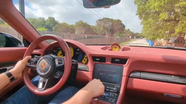 2018 Porsche 911 Targa 4S Walk Around and Driving Video - Hagerty Marketplace смотреть онлайн