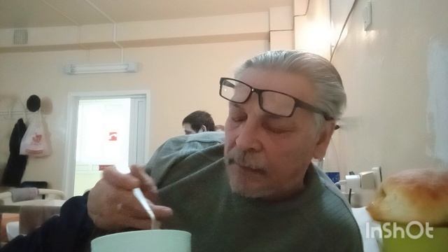 19.01.2025. Ужин - Ем пирожок с чаем, а каша просто супер смотреть онлайн