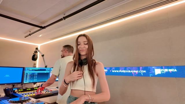 OLLY KLARS- live @pureibizadubai@ Pure Ibiza Dubai @pureibizadubai смотреть онлайн