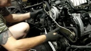 Audi A6 двс 2.4 замена ремня грм