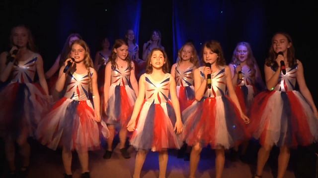 песня Мы - твоё будущее Россия! -  исп. Основной состав