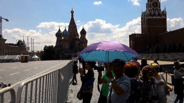 Two public toilets under the walls of the Kremlin on Red Square in Moscow, Russia смотреть онлайн