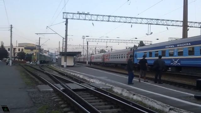 ЧС4Т с поездом №326 Новороссийск - Пермь смотреть онлайн
