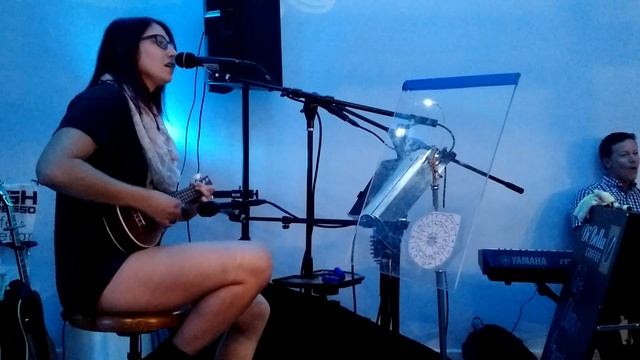 Uptown Funk Cover (Live at Rush Espresso) смотреть онлайн