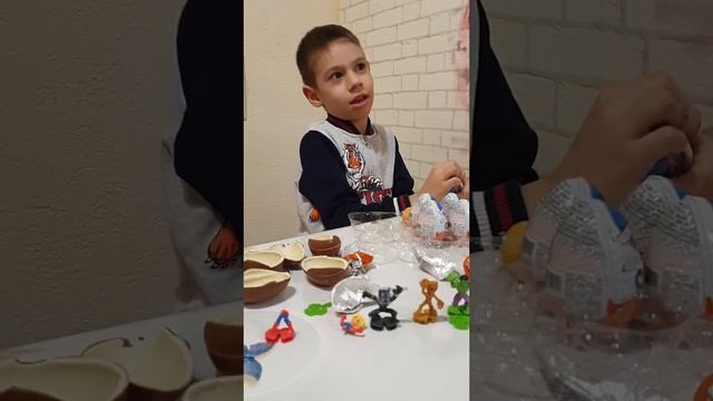 Распаковка kinder marvel 2021 смотреть онлайн