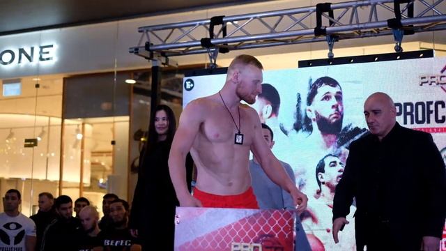 Турнир Profc66 Взвешивание Артем Кузьмин смотреть онлайн