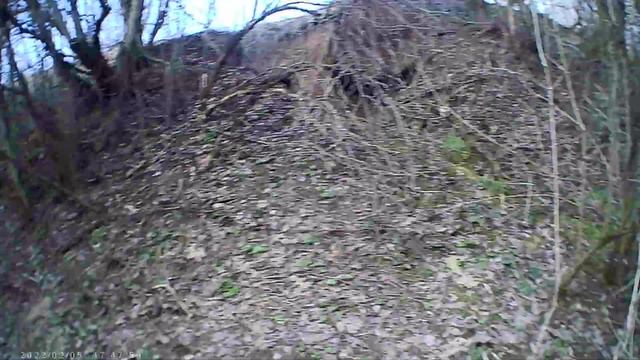 Нашёл в овраге много странных конструкций!!! смотреть онлайн