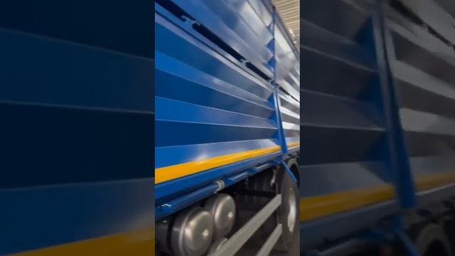 Бортовой зерновоз на шасси Shacman смотреть онлайн