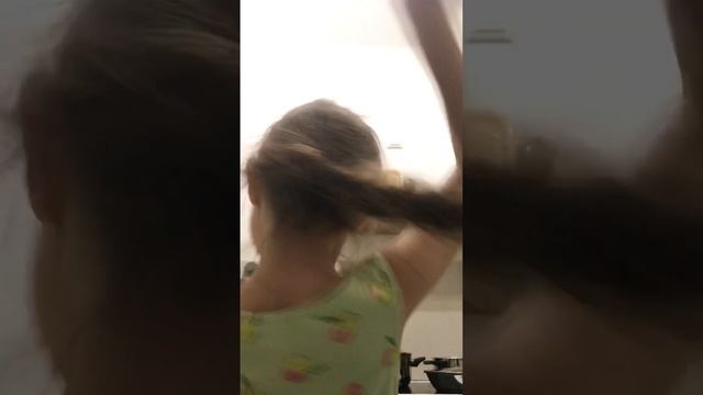 Учу делать чай/Делаю чай для мамы ЕВА И МАМА КРУПНОВЫ смотреть онлайн