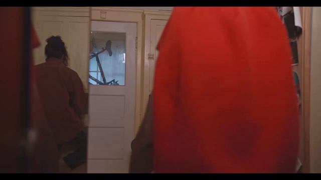 Chili Mango - Figure It Out (Official Music Video) смотреть онлайн